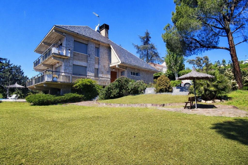 Chalet con preciosas vistas en Los Peñascales (Torrelodones)
