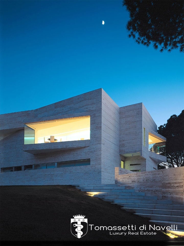 Impresionante villa de autor en finca privada a 14 km de Madrid