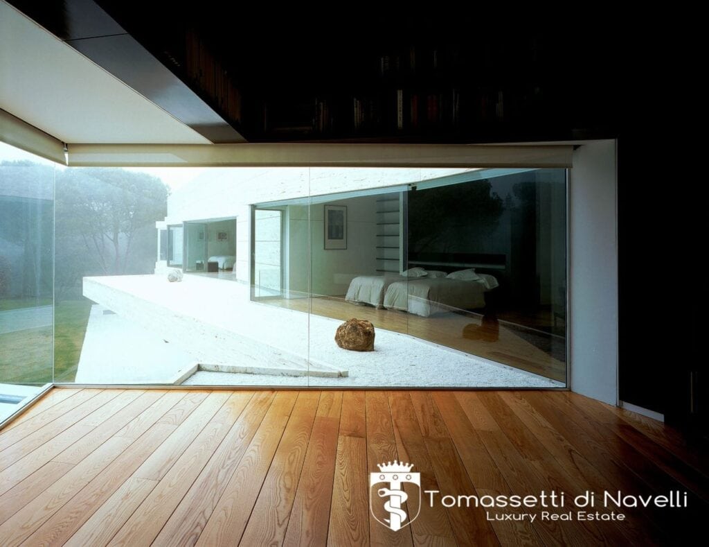 Impresionante villa de autor en finca privada a 14 km de Madrid