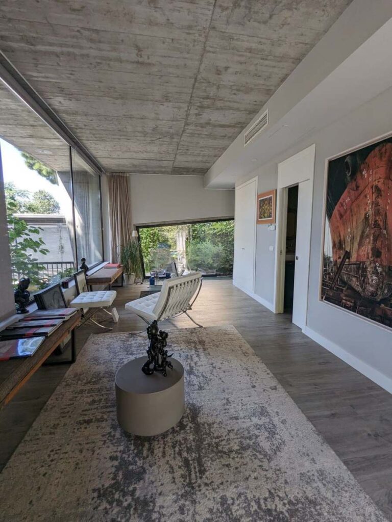 Chalet de diseño minimalista en La Pinada – Pozuelo de Alarcón