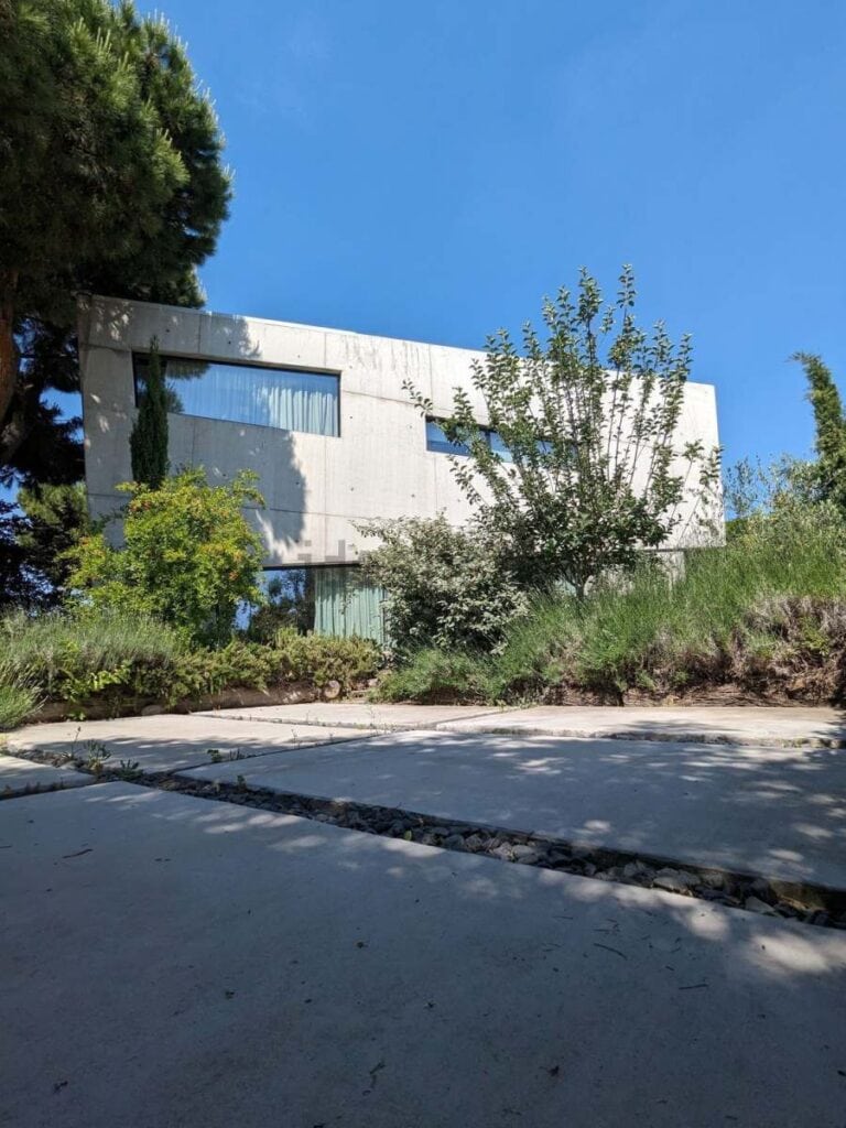 Chalet de diseño minimalista en La Pinada – Pozuelo de Alarcón