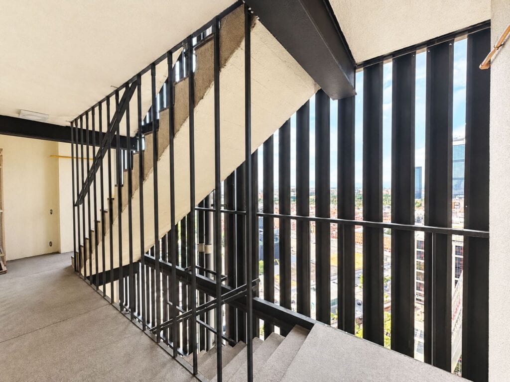 Exclusiva vivienda en planta 21 con vistas panorámicas de Madrid – Plaza Castilla