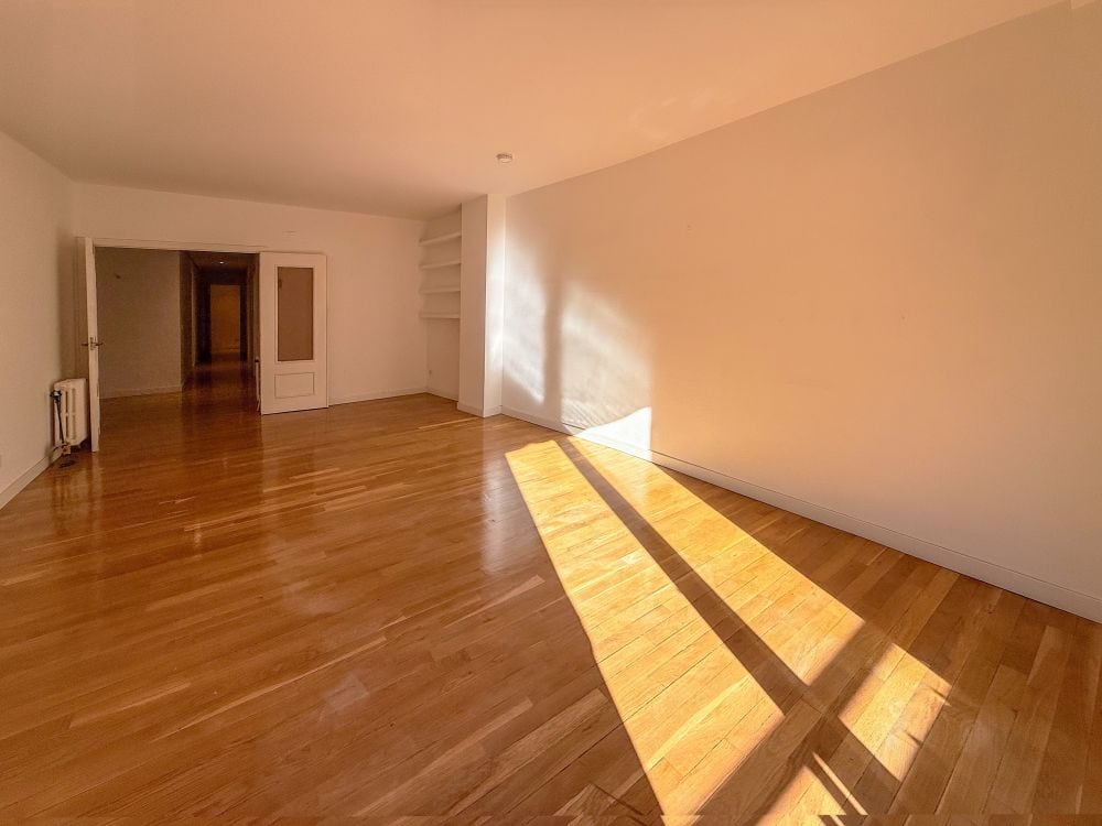 Amplio piso de 192 m2 para reformar en zona Retiro – Madrid